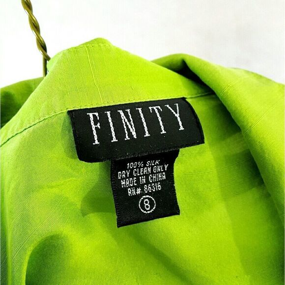 Gorgeous green 100% silk top - Picture 6 of 8